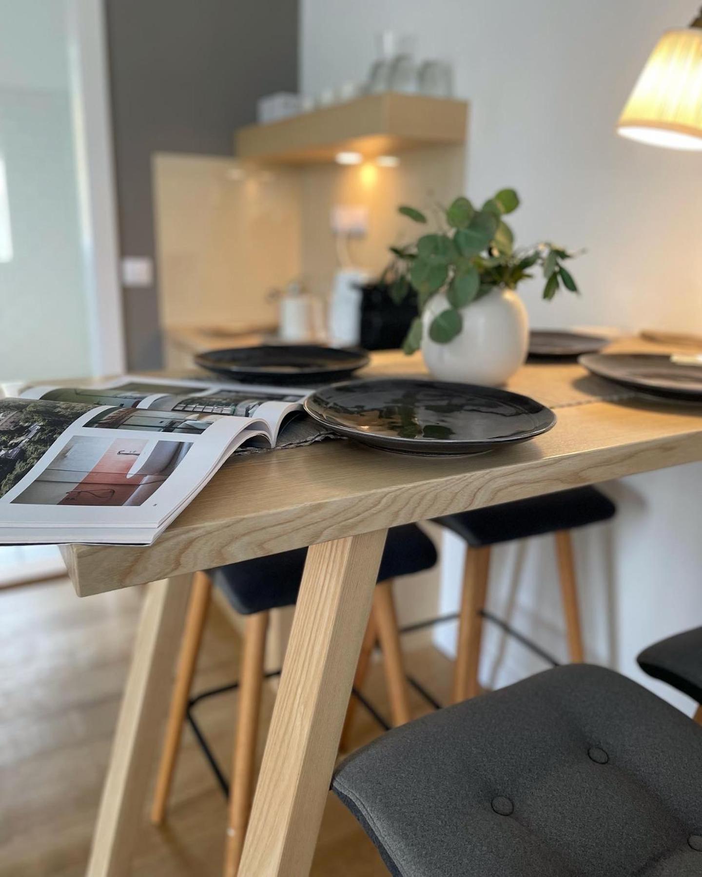 Frida Apartman, Exkluziv Varpanoramaval, A Belvaros Sziveben, Ingyenes Parkolassal Veszprém Exterior foto